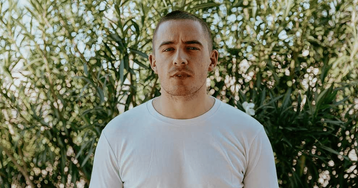 Dermot kennedy. Dermot Russell. Дермот Кеннеди певец. Портрет Дермот о,Лири.