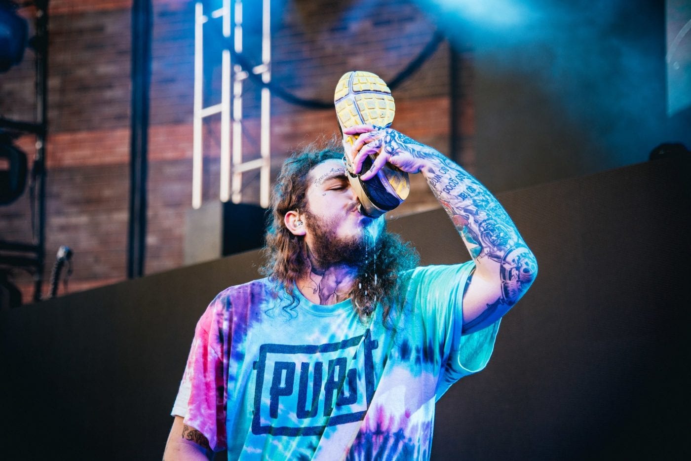 Post Malone S Top 10 Shoeys On the final track of post's debut album, he's celebrating by drinking champagne and rolling. post malone s top 10 shoeys