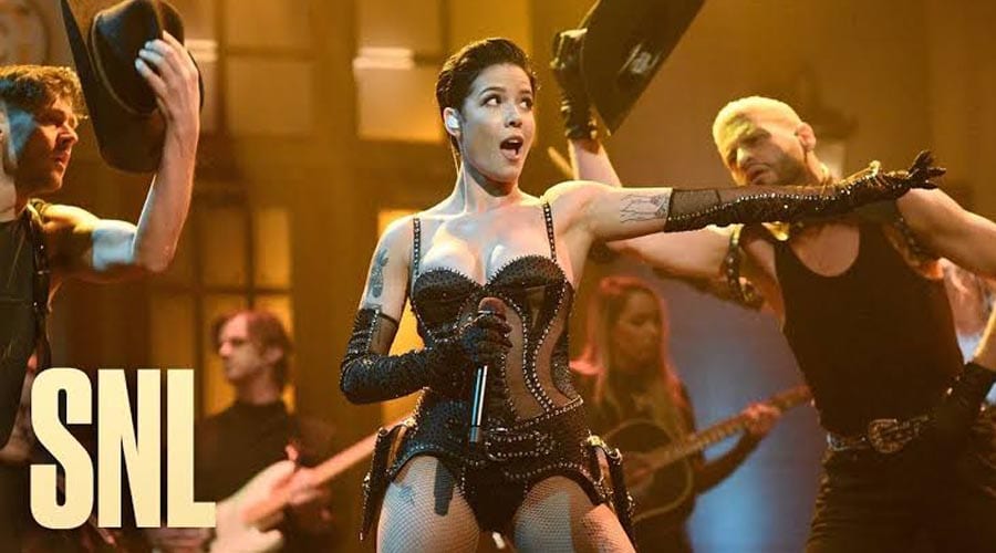 Halsey Performs You Should Be Sad On Snl 5453